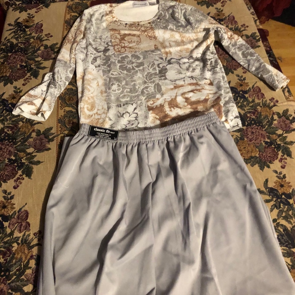 Alfred Dunner shirt and pants size 14 NWT
